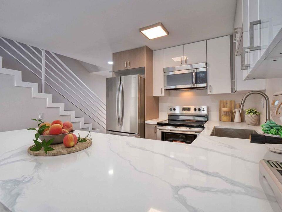 CitiZen Beach Collection on Manhattan - Photo 6 of 12