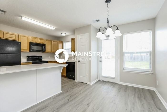 703 Lou Gehrig Cir - Photo 4 of 16