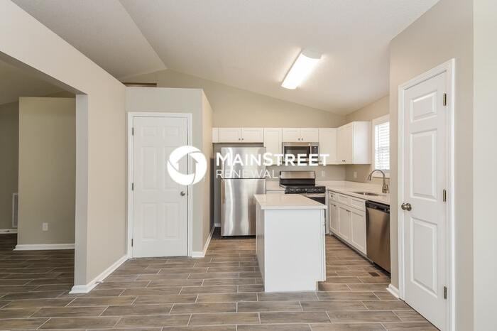 212 Remmington Ct - Photo 7 of 18