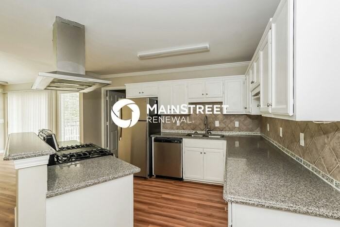 116 Cambridge Dr - Photo 4 of 17