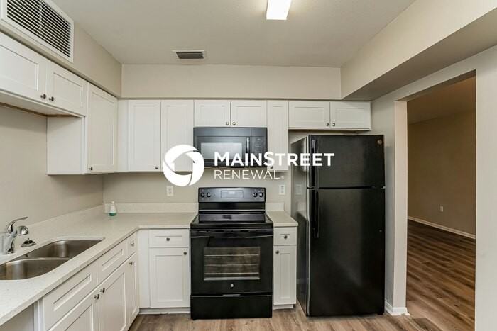 604 Shamrock Blvd - Photo 6 of 16