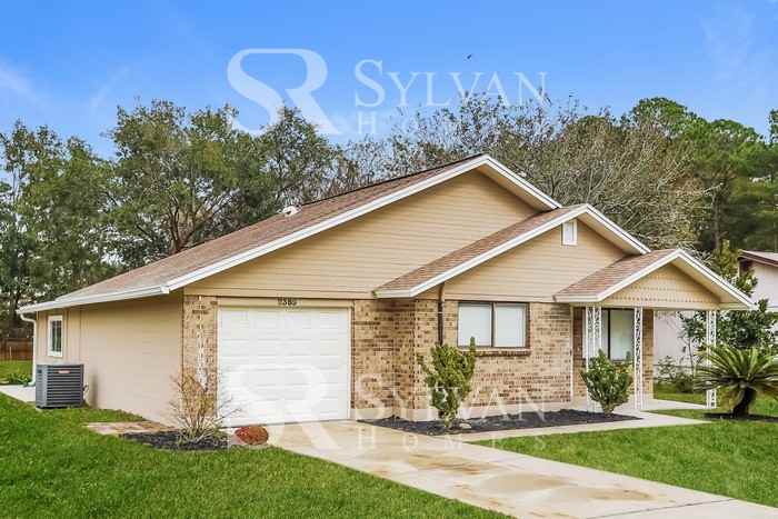 8389 Finwood Ave - Photo 4 of 16