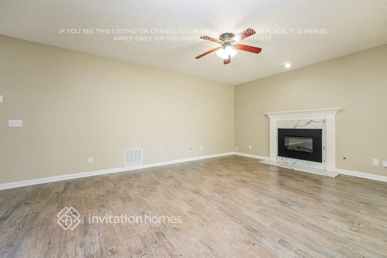 526 Watson Bay - Photo 4 of 17