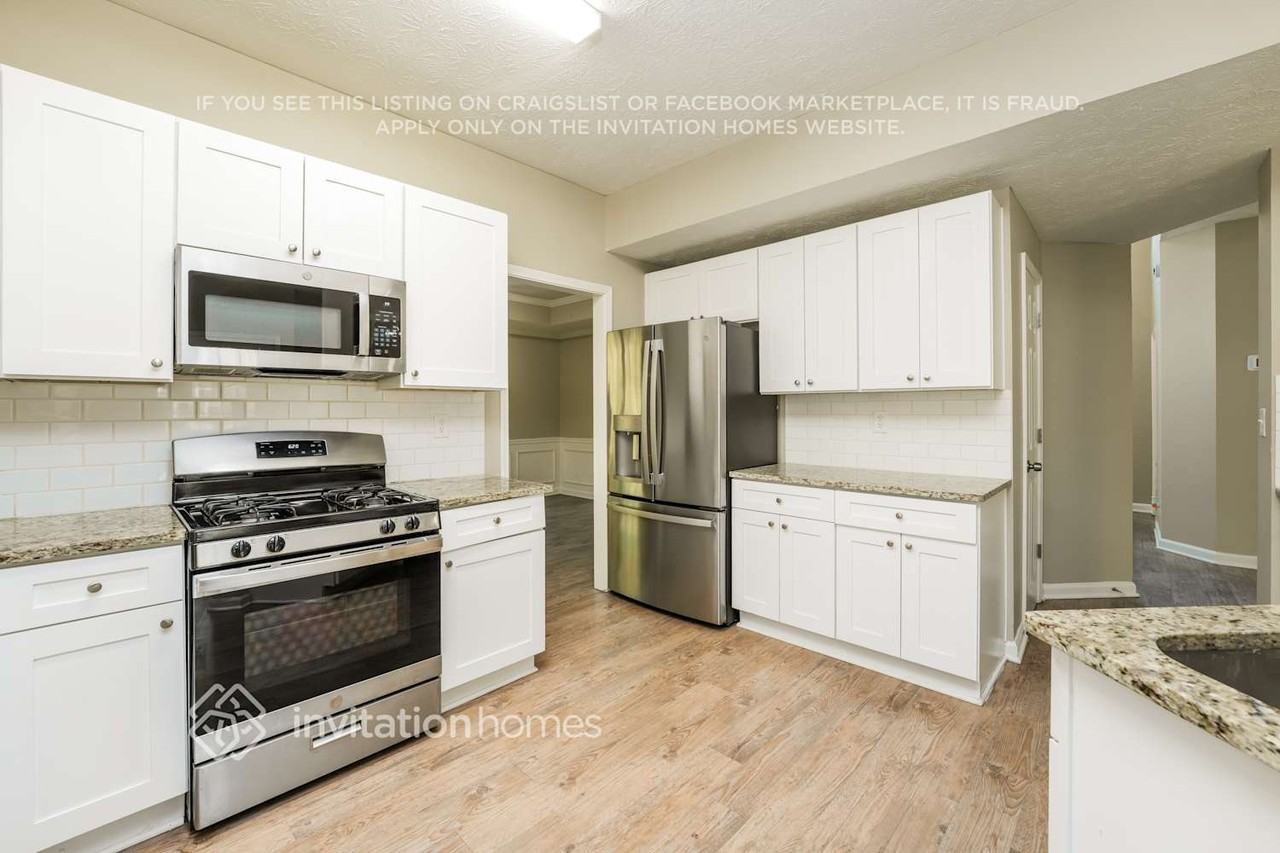 526 Watson Bay - Photo 6 of 17