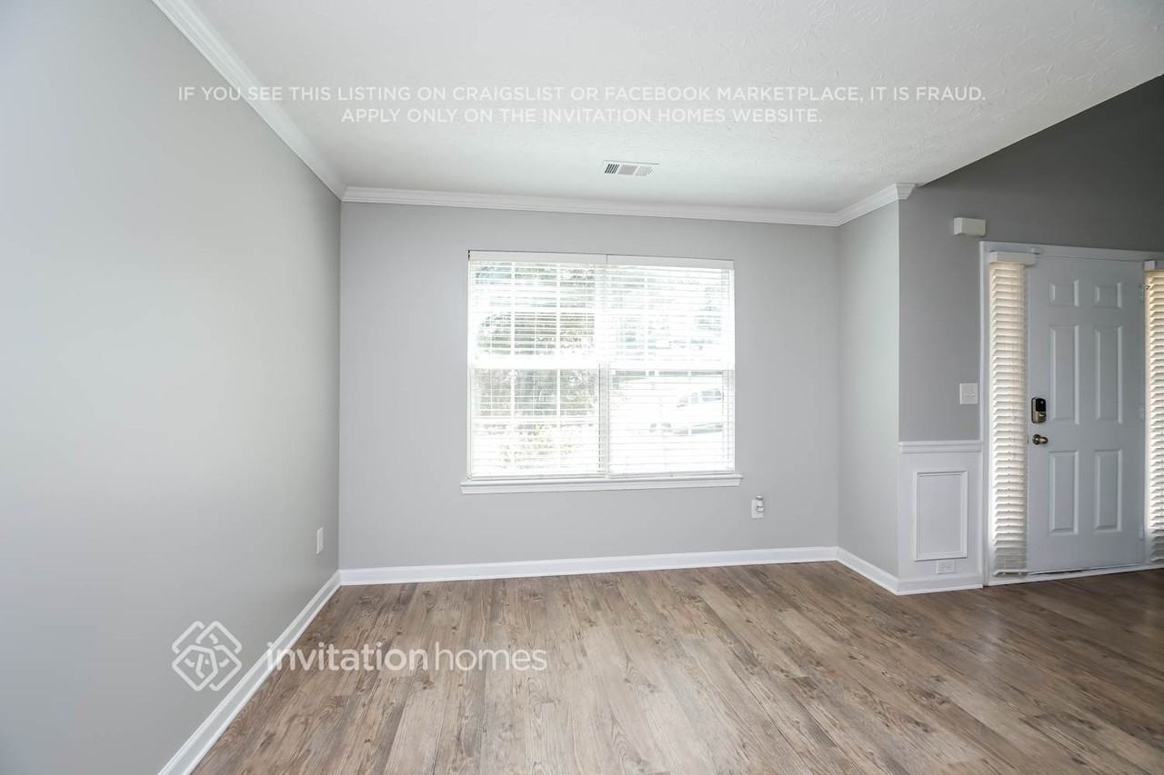 3886 Caro St - Photo 2 of 20