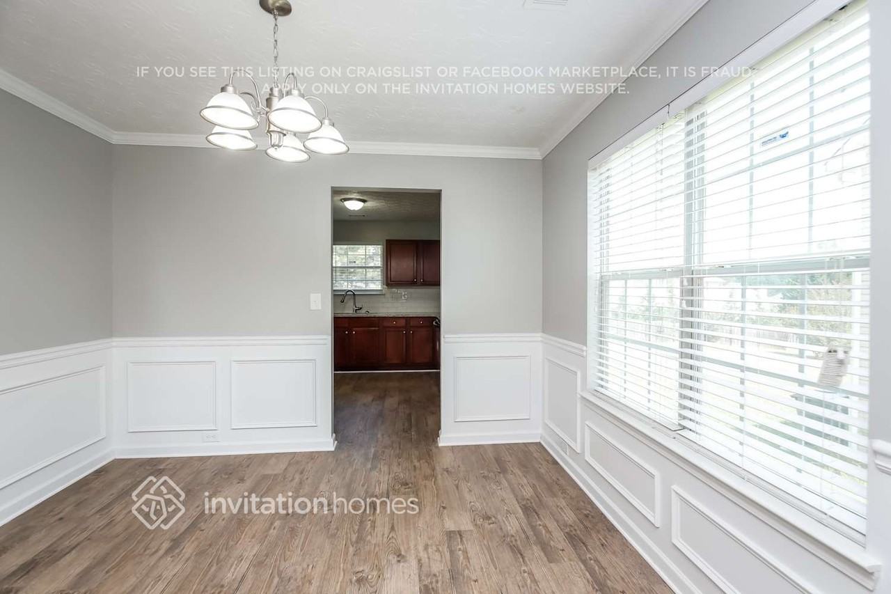 3886 Caro St - Photo 6 of 20