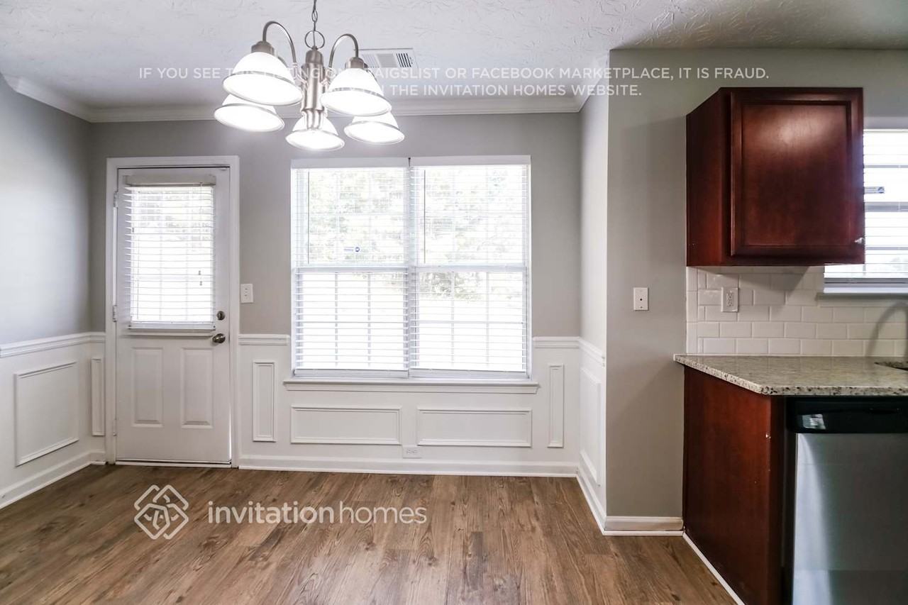 3886 Caro St - Photo 7 of 20