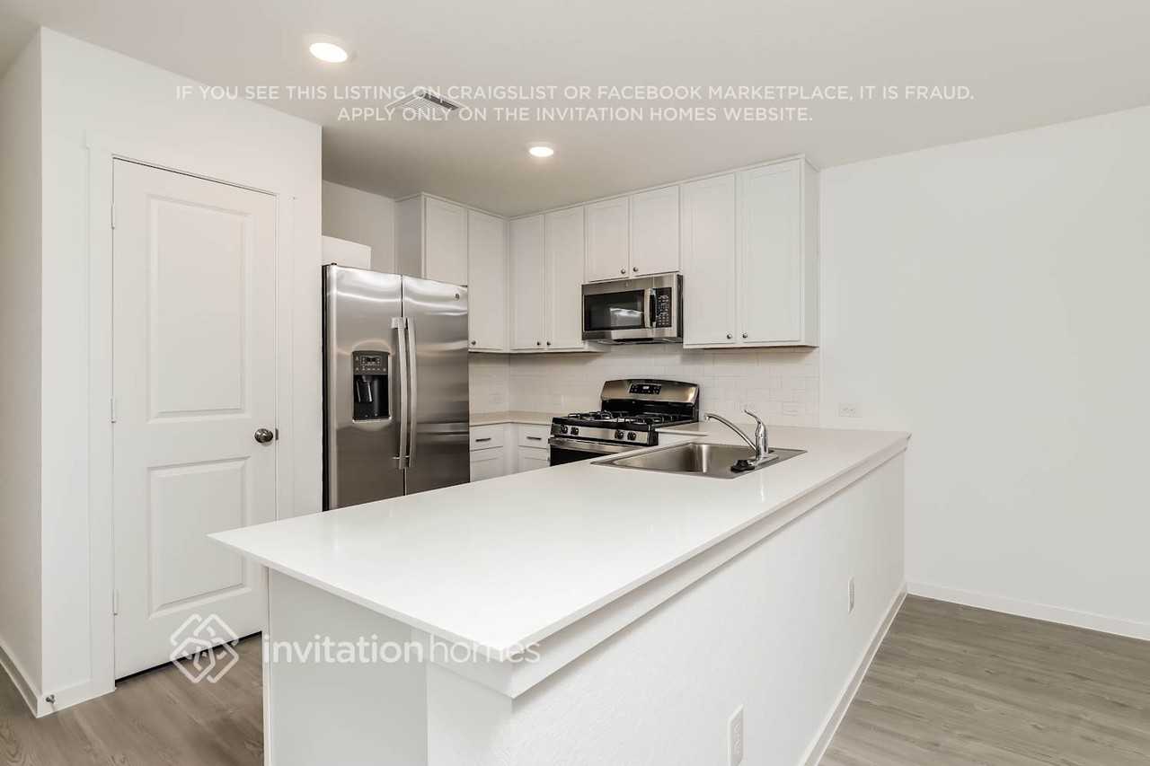 3222 Roslyn Grist - Photo 7 of 18