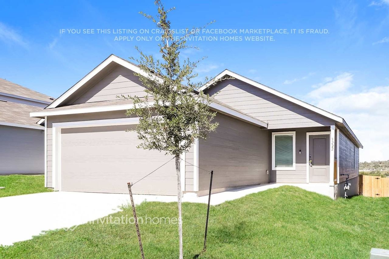 3222 Roslyn Grist - Photo 2 of 20