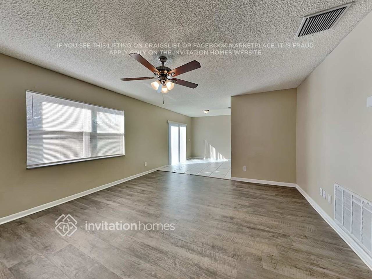 234 Regal Park Dr - Photo 3 of 18