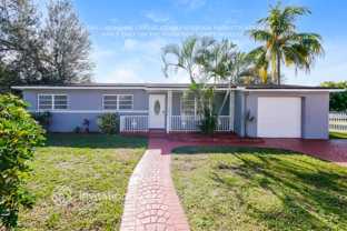 998 Nw 202nd St - Photo 1 of 1