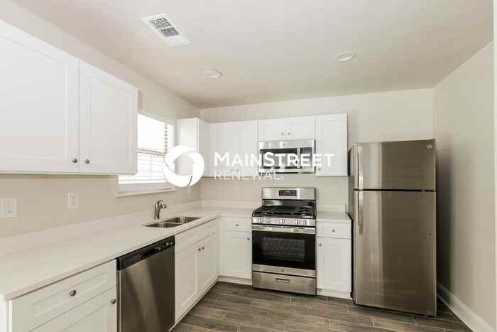 10057 Tara Glynn Dr - Photo 5 of 16