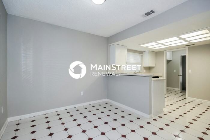 2740 Birdland Ct - Photo 5 of 16