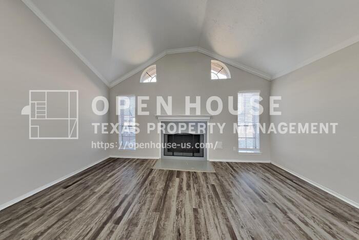 2515 Chestnut Cir - Photo 4 of 24