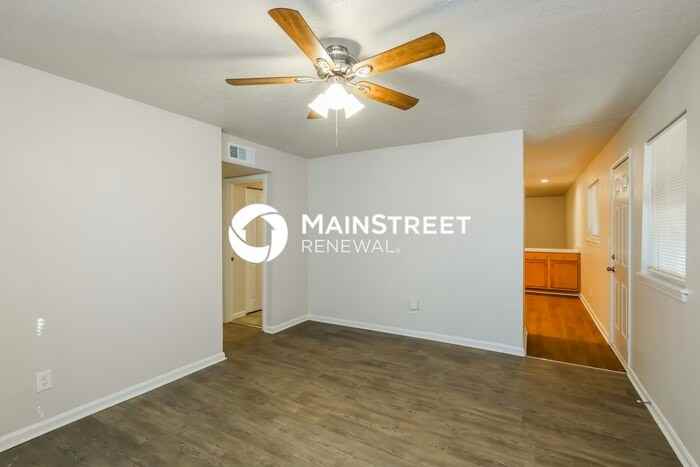 11702 Brackenberry Ct - Photo 5 of 16