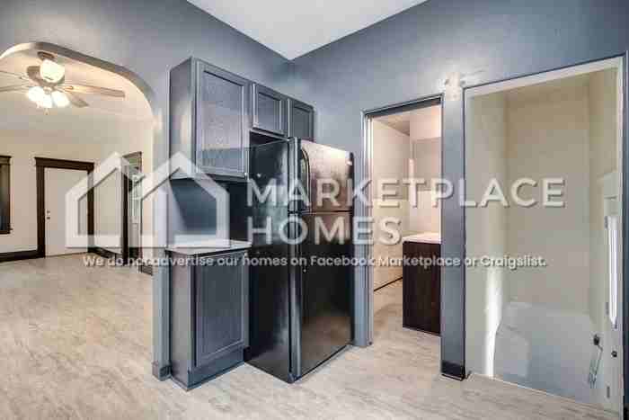 1106 May St - Photo 6 of 16