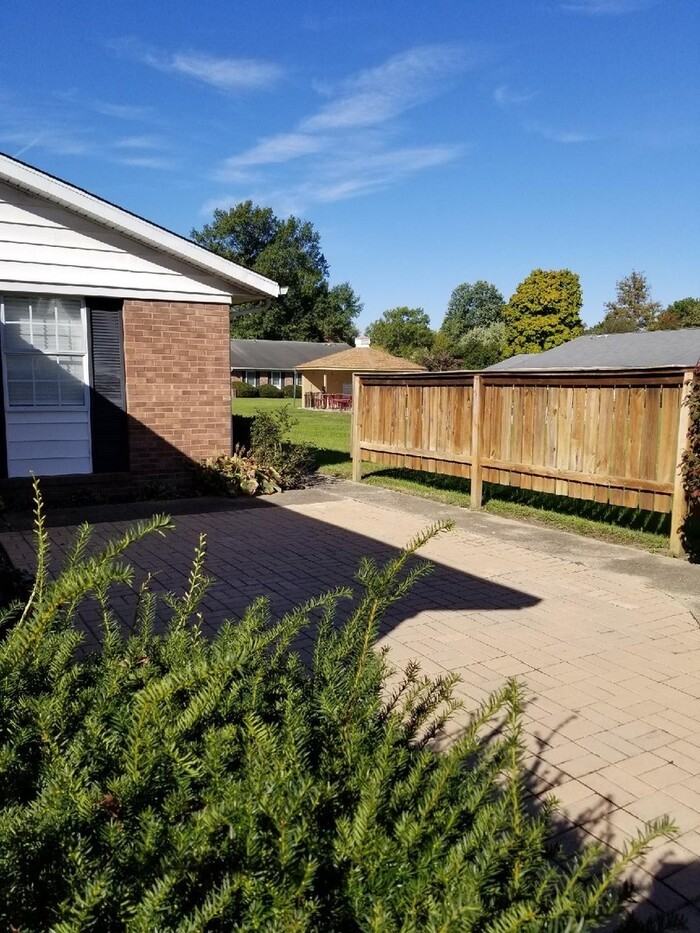 112 E Southglen Dr #34 - Photo 5 of 20