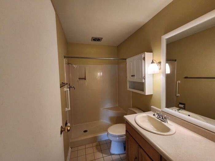 112 E Southglen Dr #34 - Photo 7 of 20