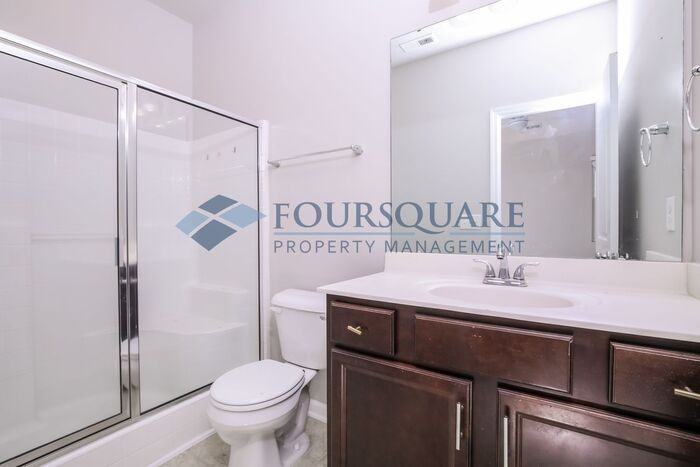 8887 Commons Townes Dr - Photo 4 of 23