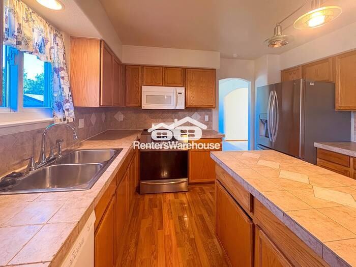 4392 Deephaven Ct - Photo 6 of 35