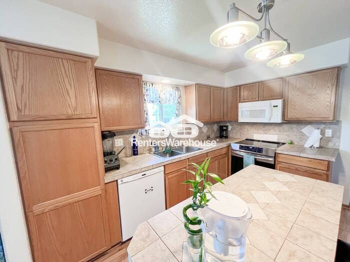 4392 Deephaven Ct - Photo 7 of 35