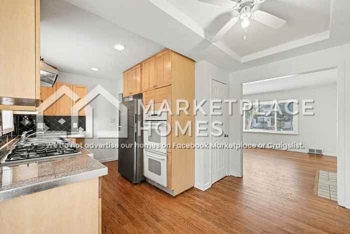 24865 Grove Ave - Photo 5 of 21