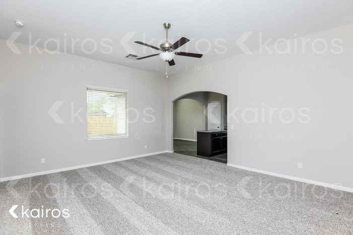 316 E Georgia Ter - Photo 2 of 16