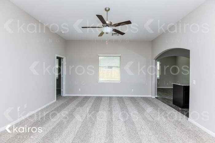 316 E Georgia Ter - Photo 3 of 16