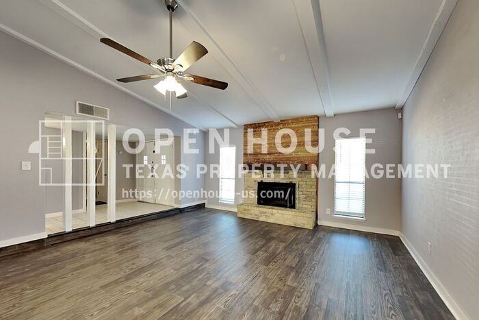 2202 Proctor Dr - Photo 4 of 22