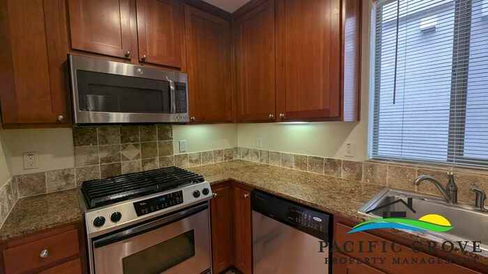 3202 Playa Ct - Photo 6 of 25