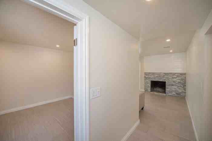 2944 W Skywood Cir - Photo 5 of 41