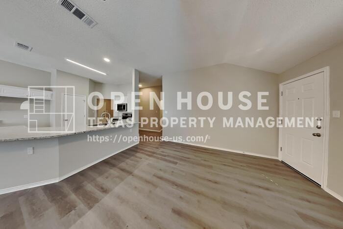 7921 Mourning Dove Dr - Photo 4 of 22