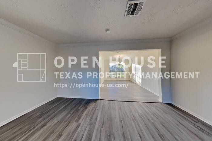 8335 Sparkling Springs Dr - Photo 4 of 22