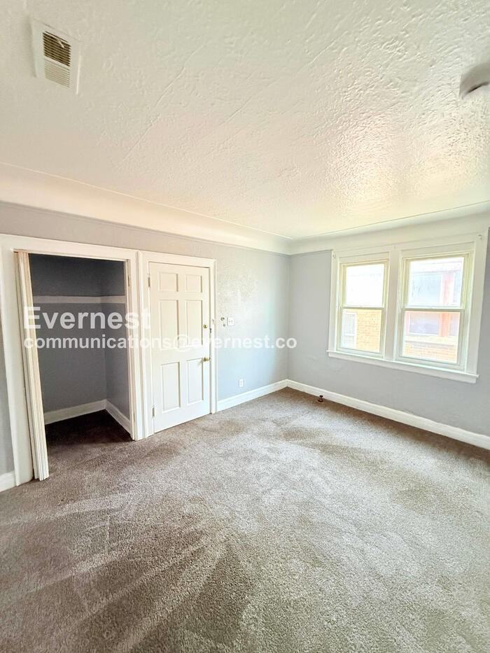 4066 Tyler St #2H - Photo 7 of 20