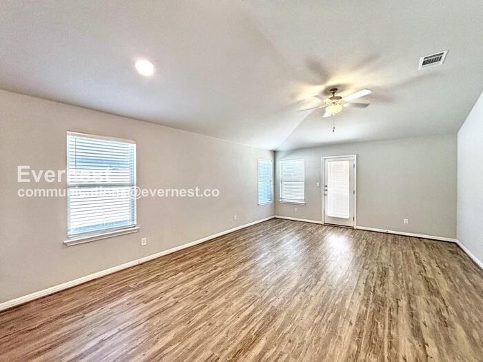 5524 Bellissima Way - Photo 4 of 21