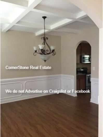 440 Wood Point Dr - Photo 5 of 38