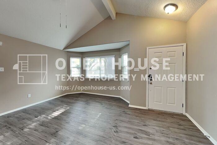 9906 Dornoch Dr - Photo 5 of 20