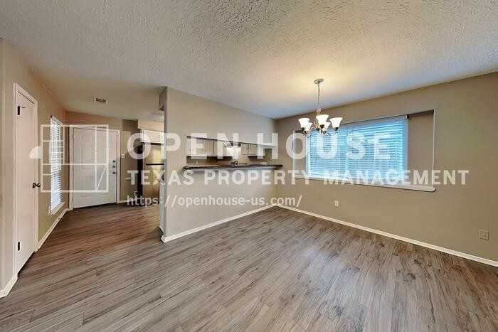 9906 Dornoch Dr - Photo 7 of 20