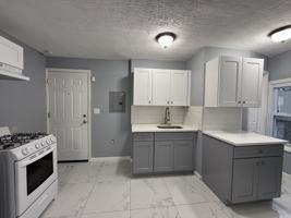 featured image of 61 Madison St #1