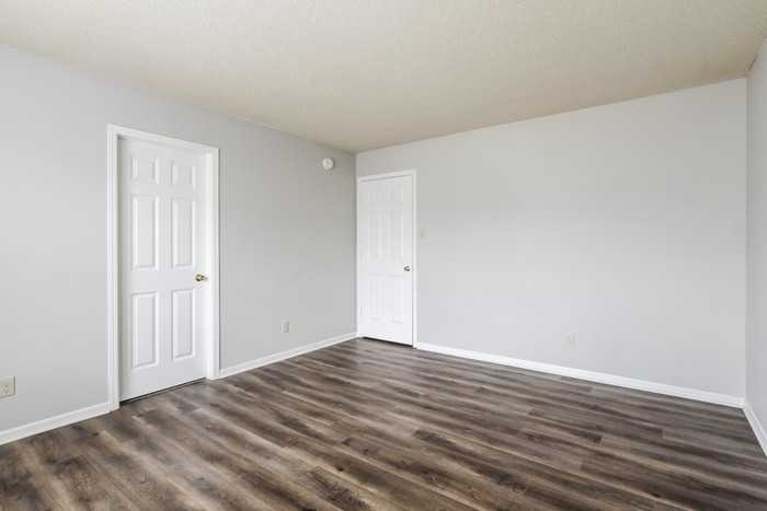 2276 Providence Ct - Photo 6 of 10