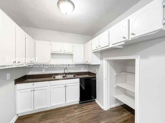 3647 S Deerwood Ave - Photo 2 of 19