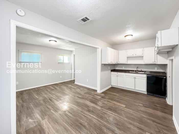 3647 S Deerwood Ave - Photo 3 of 19