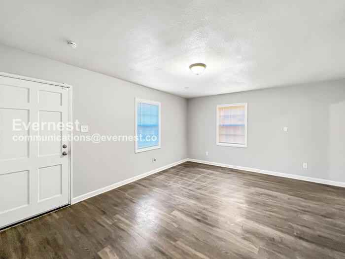 3647 S Deerwood Ave - Photo 5 of 19