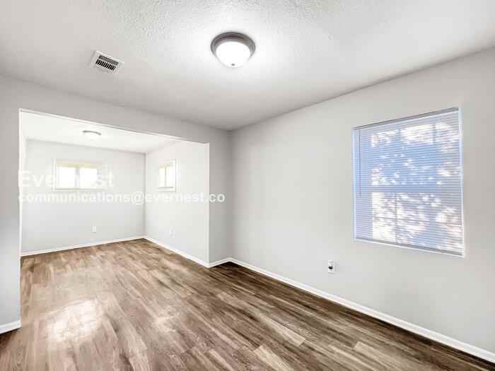 3647 S Deerwood Ave - Photo 6 of 19