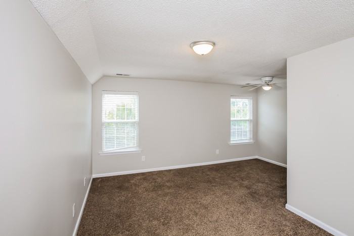 208 Whixley Ln - Photo 7 of 13