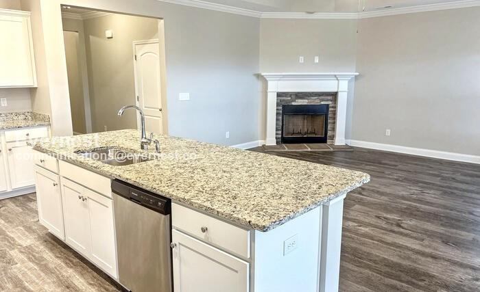 130 Shrewsberry Drive - Photo 4 of 30