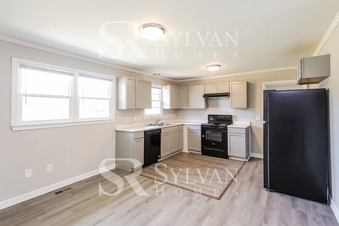 218 Lily St - Photo 6 of 17