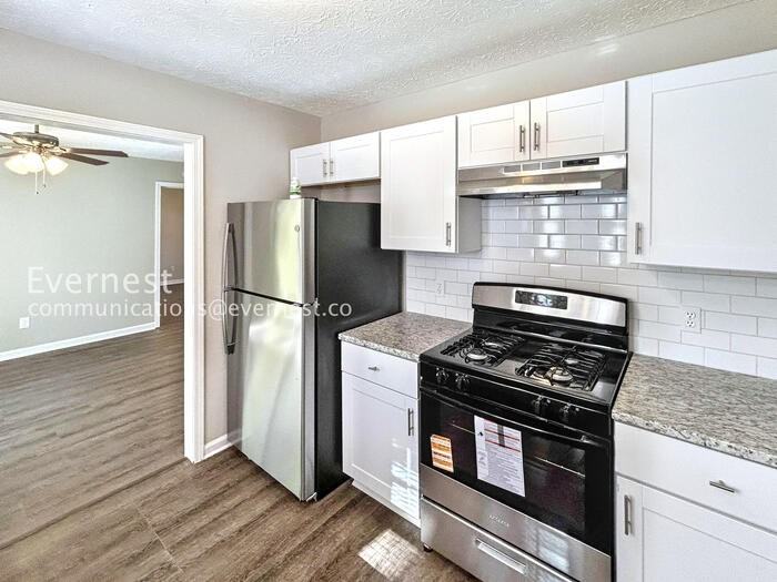 295 E Burns Ct Sw #A - Photo 3 of 28