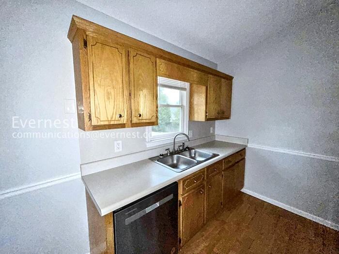 33 Cathedral Hts Sw - Photo 4 of 32