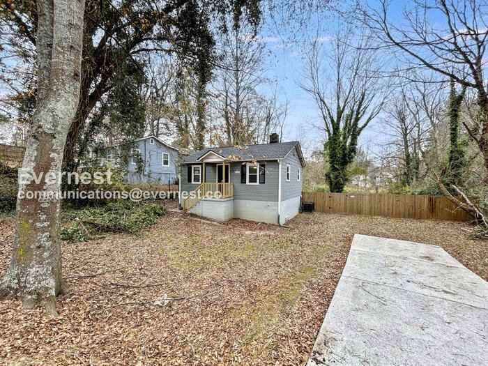 2175 Pansy St Nw - Photo 2 of 19